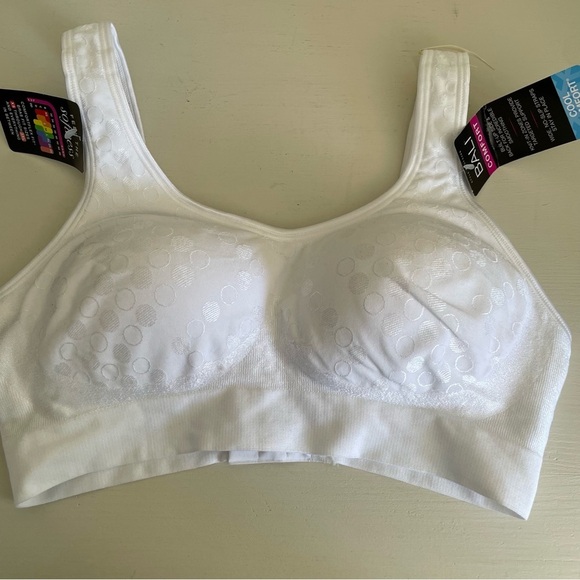Bali Wirefree Bra - Picture 2 of 8